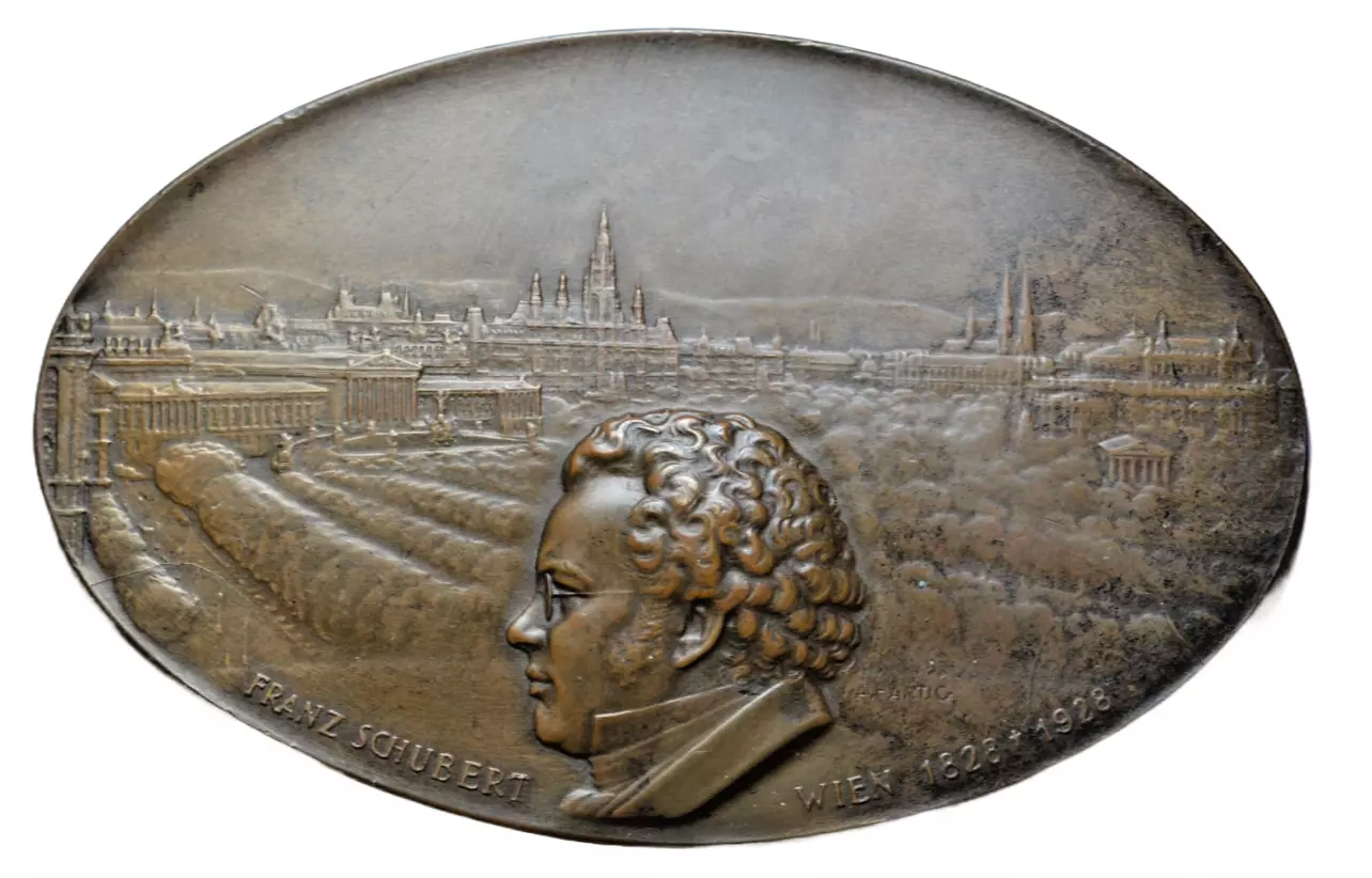 World, Austria, Franz Schubert, composer, AE medal 1928, Vienna city view !